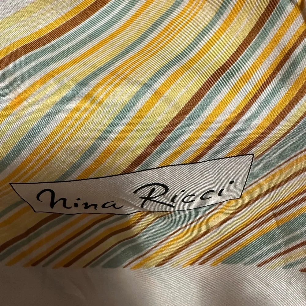 COPY - Nina Ricci scarf in excellent condition. 11x56